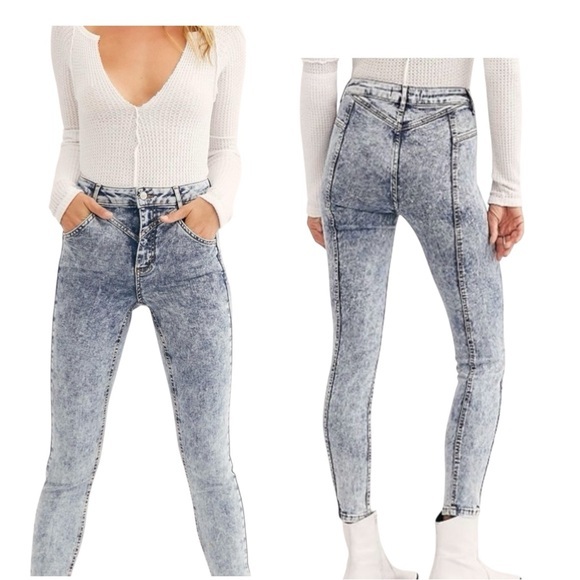 Free People Denim - Free People Riley Light Acid Washed Seamed Jeans